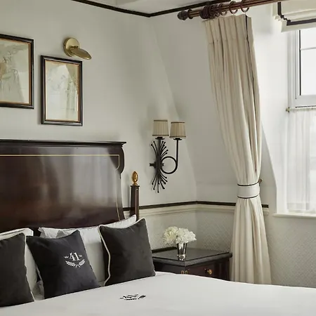 41 Hotel London Exterior photo A bedroom at the hotel